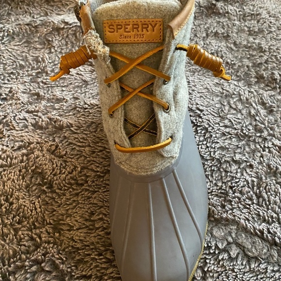 SPERRY TOP SIDER Women’s Wool Embossed Saltwater Duck Boots - Picture 2 of 10